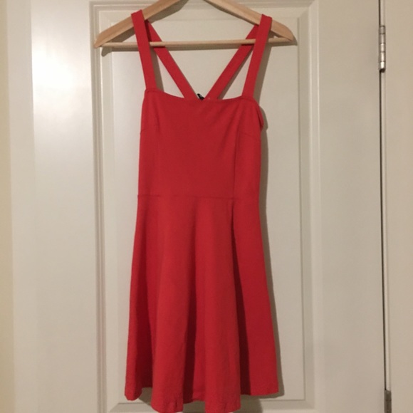 H and M red dress - Picture 4 of 4